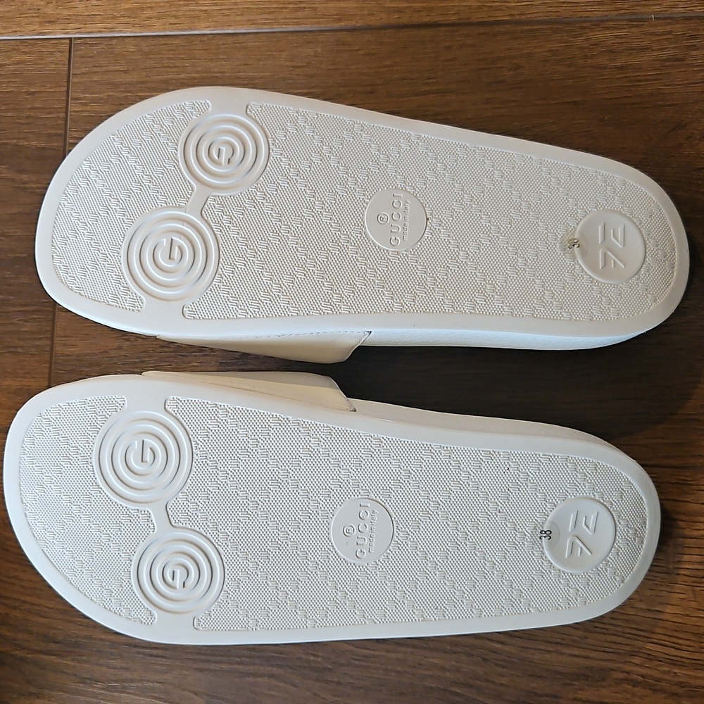 GUCCI INTERLOCKING G LEATHER SLIDES WHITE SIZE EU 38 - Picture 15 of 16